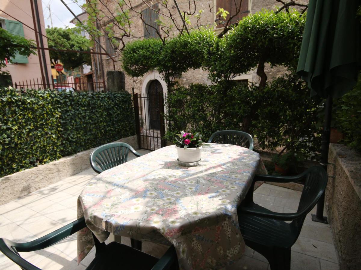 Villa Casa Angelo Torri Del Benaco Exterior foto